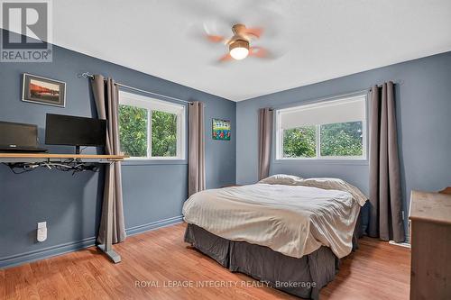 8308 Rosefire Drive, Ottawa, ON - Indoor Photo Showing Bedroom