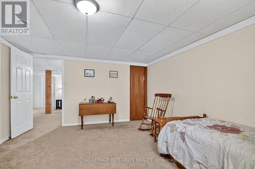 8308 Rosefire Drive, Ottawa, ON - Indoor Photo Showing Bedroom