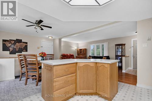 8308 Rosefire Drive, Ottawa, ON - Indoor