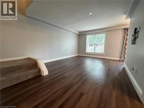 41 Edgemere Drive, Cambridge, ON - Indoor Photo Showing Other Room