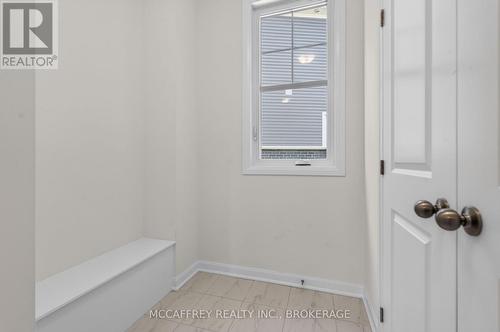 103 Gildersleeve Boulevard, Loyalist (Bath), ON - Indoor Photo Showing Other Room