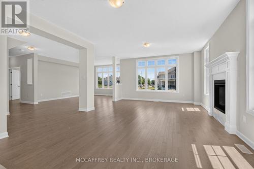 103 Gildersleeve Boulevard, Loyalist (Bath), ON - Indoor Photo Showing Living Room With Fireplace