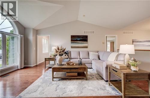 27 Chandos Drive, Kitchener, ON - Indoor Photo Showing Living Room