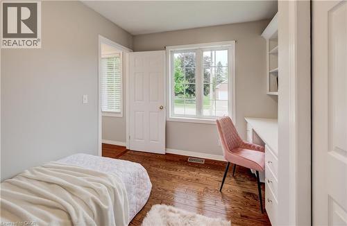 27 Chandos Drive, Kitchener, ON - Indoor Photo Showing Bedroom