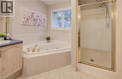 27 Chandos Drive, Kitchener, ON - Indoor Photo Showing Bathroom