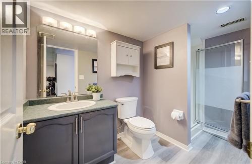 27 Chandos Drive, Kitchener, ON - Indoor Photo Showing Bathroom