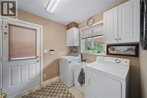 684 Haldimand Rd 70, Jarvis, ON - Indoor Photo Showing Laundry Room