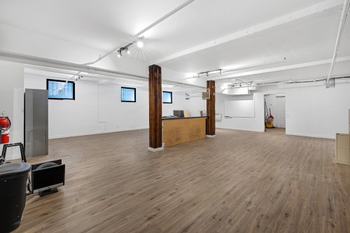Bureau - 105-2261 Av. Papineau, Montréal (Ville-Marie), QC - Indoor