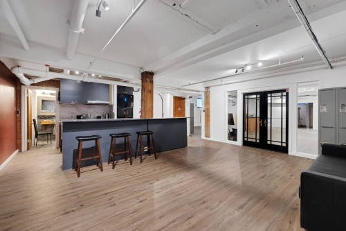 Bureau - 105-2261 Av. Papineau, Montréal (Ville-Marie), QC - Indoor Photo Showing Kitchen