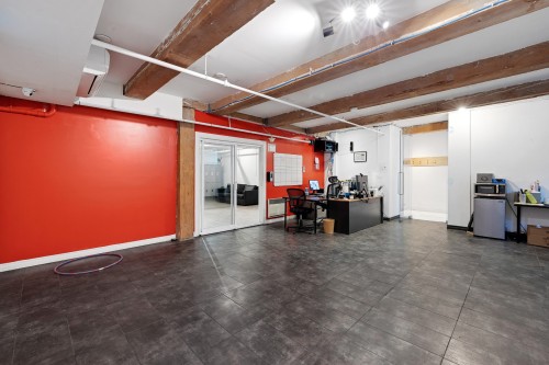 Bureau - 105-2261 Av. Papineau, Montréal (Ville-Marie), QC - Indoor