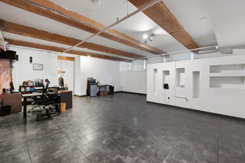 Bureau - 105-2261 Av. Papineau, Montréal (Ville-Marie), QC - Indoor