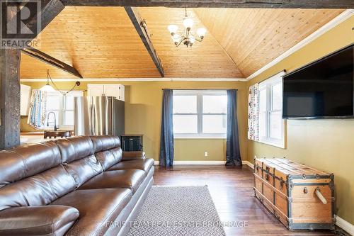 1417 Maple Way, Innisfil, ON - Indoor