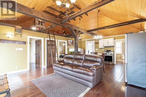 1417 Maple Way, Innisfil, ON - Indoor