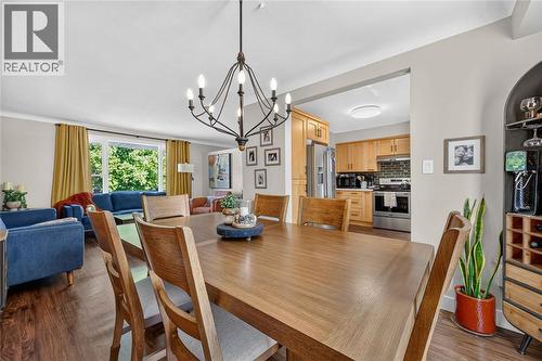 1193 Indian Road North, Sarnia, ON - Indoor Photo Showing Dining Room