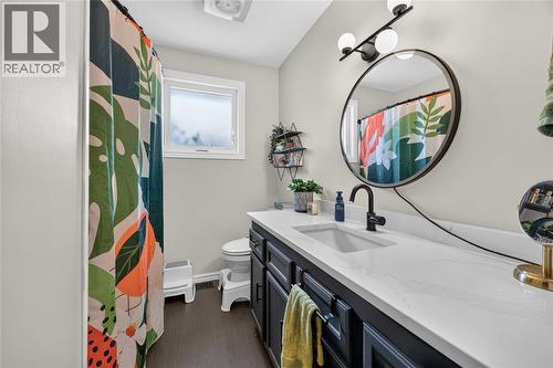 1193 Indian Road North, Sarnia, ON - Indoor Photo Showing Bathroom