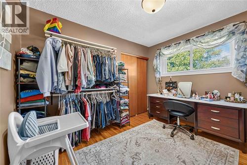 1193 Indian Road North, Sarnia, ON - Indoor With Storage