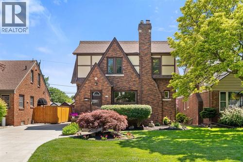 2226 Gladstone Avenue, Windsor, ON - Outdoor