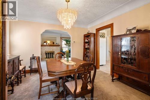 2226 Gladstone Avenue, Windsor, ON - Indoor Photo Showing Dining Room