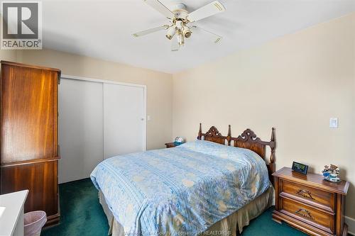 2226 Gladstone Avenue, Windsor, ON - Indoor Photo Showing Bedroom