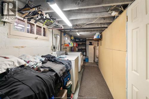 2226 Gladstone Avenue, Windsor, ON - Indoor Photo Showing Laundry Room