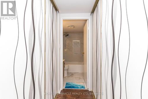 306 - 5785 Yonge Street, Toronto, ON - Indoor