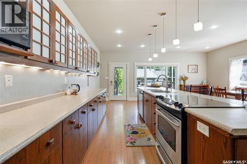 1021 Main Street, Saskatoon, SK - Indoor Photo Showing Kitchen With Upgraded Kitchen