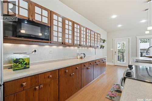 1021 Main Street, Saskatoon, SK - Indoor Photo Showing Kitchen