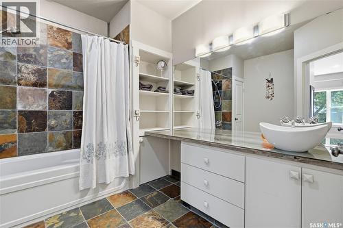 1021 Main Street, Saskatoon, SK - Indoor
