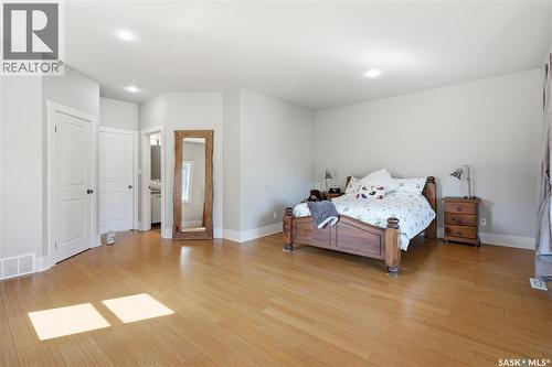 1021 Main Street, Saskatoon, SK - Indoor Photo Showing Bedroom
