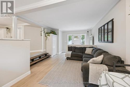 26 Market Street, Kitchener, ON - Indoor Photo Showing Living Room