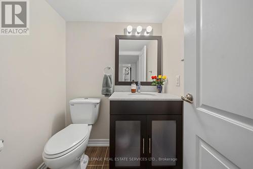 3368 Raspberry Bush Trail, Oakville, ON - Indoor Photo Showing Bathroom