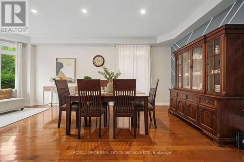 3368 Raspberry Bush Trail, Oakville, ON - Indoor Photo Showing Dining Room