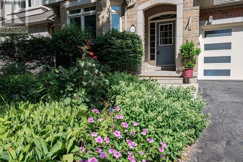 3368 Raspberry Bush Trail, Oakville, ON - Outdoor