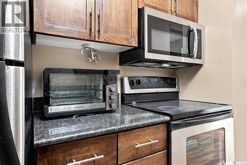 8 104 104Th Street W, Saskatoon, SK - Indoor Photo Showing Kitchen