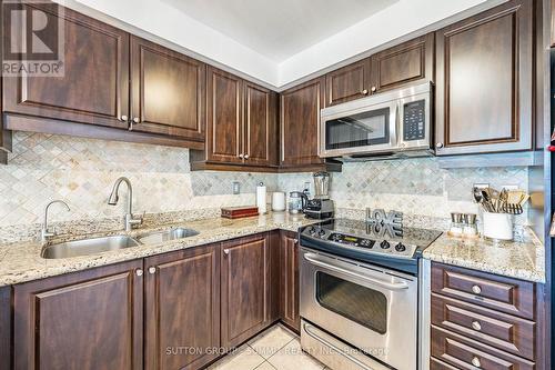 139 Oceanpearl Crescent, Whitby, ON - Indoor Photo Showing Kitchen With Double Sink