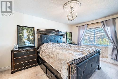 139 Oceanpearl Crescent, Whitby, ON - Indoor Photo Showing Bedroom