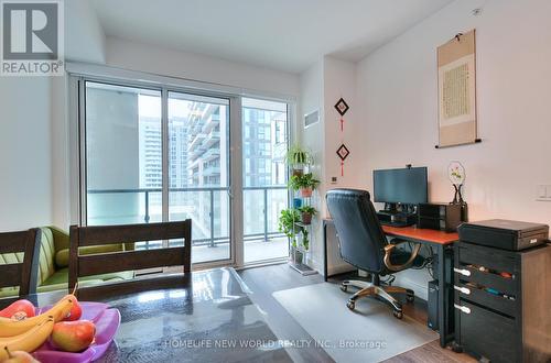 811 - 85 Oneida Crescent, Richmond Hill, ON - Indoor Photo Showing Office