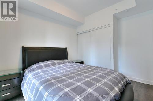 811 - 85 Oneida Crescent, Richmond Hill, ON - Indoor Photo Showing Bedroom