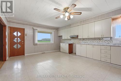 4019 County Rd. 9 Road, The Nation, ON - Indoor Photo Showing Kitchen
