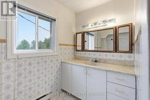 2nd level - 4019 County Rd. 9 Road, The Nation, ON - Indoor Photo Showing Bathroom