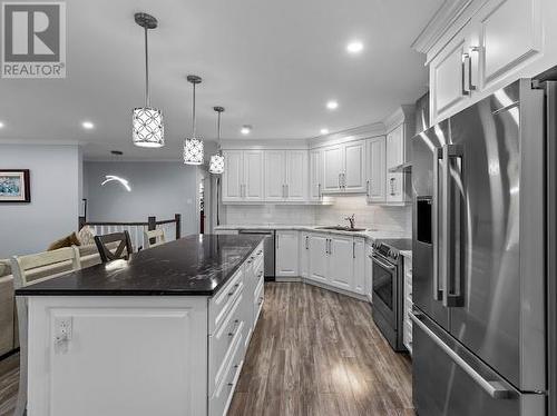 149 Castle Bridge Road, St.John'S, NL - Indoor Photo Showing Kitchen With Upgraded Kitchen