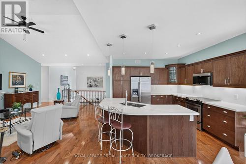995 Granite Court, Kingston (East Gardiners Rd), ON - Indoor Photo Showing Kitchen With Upgraded Kitchen