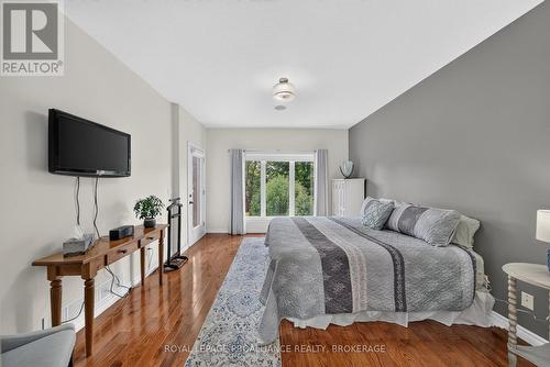 995 Granite Court, Kingston (East Gardiners Rd), ON - Indoor Photo Showing Bedroom