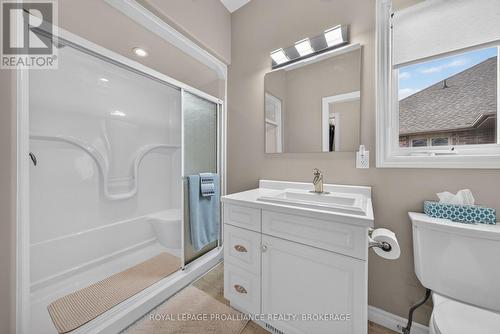 995 Granite Court, Kingston (East Gardiners Rd), ON - Indoor Photo Showing Bathroom