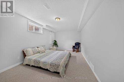 995 Granite Court, Kingston (East Gardiners Rd), ON - Indoor Photo Showing Bedroom
