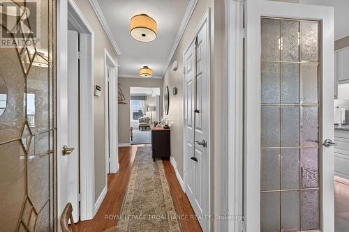entry from front door - 25 Country Club Place, Brockville, ON - Indoor Photo Showing Other Room