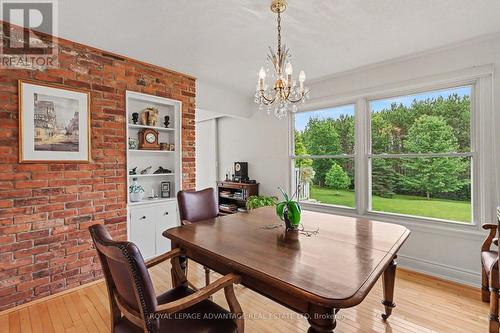 597 Christie Lake Road, Tay Valley, ON - Indoor Photo Showing Dining Room
