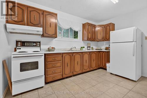 MAIN FLOOR KITCHEN - 141 Percy Street, Ottawa, ON - Indoor Photo Showing Kitchen
