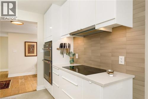 2180 Marine Drive Unit# 1401, Oakville, ON - Indoor Photo Showing Kitchen