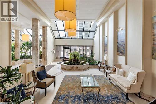 2180 Marine Drive Unit# 1401, Oakville, ON - Indoor